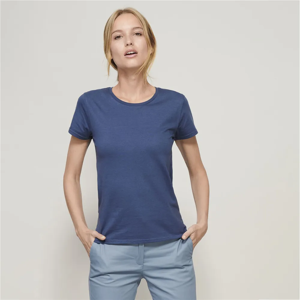 Basic women's fitted t-shirt